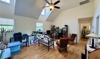 243 Hunter Ridge Ln, Ararat, NC 27007