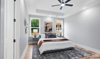 1106 Brookhurst Dr, Charlotte, NC 28205