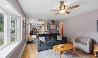21 Portland St, Lincoln, RI 02838