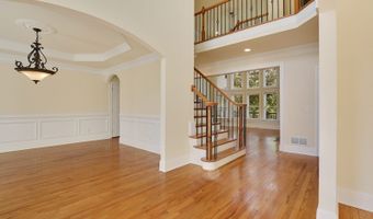 12540 Darvish Ln, Alpharetta, GA 30005