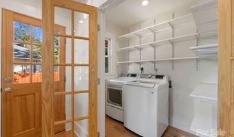 1511 Chestnut Ave, Charlotte, NC 28205