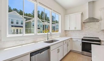 119 Pinecone Pkwy, Alpharetta, GA 30022