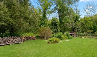 16 Burgess Rd, Foster, RI 02825