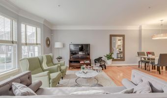 5112 KNAPP Pl, Alexandria, VA 22304