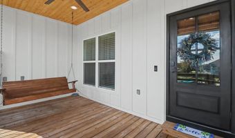 4059 Robin St, Bay St. Louis, MS 39520
