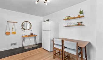 1317 DIVISION St, Algoma, WI 54201