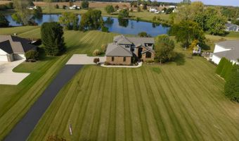 3563 Franklin Dr, Auburn, IN 46706