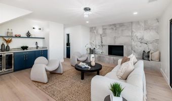 2568 Abedul St, Carlsbad, CA 92009