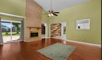 107 S Parkridge Dr, Benton, LA 71006