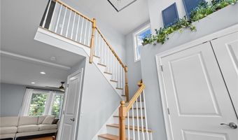 51 Kenyon Hill Trl, Richmond, RI 02898
