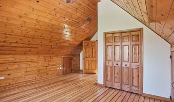 23278 W Lake Shore Dr, Antioch, IL 60002