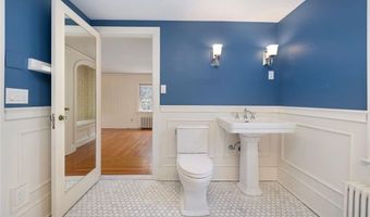 555 Great Rd, Lincoln, RI 02865