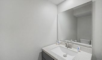 302 Village Cir, Altoona, IA 50009