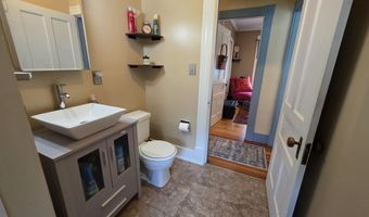 2 Green St, Barre, VT 05641