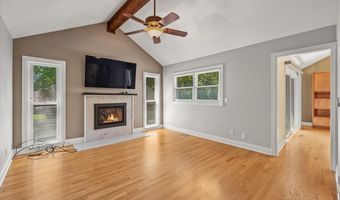725 N Vista Dr, Algonquin, IL 60102