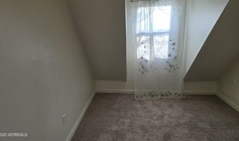 131 Veeder Ln, Bayville, NJ 08721