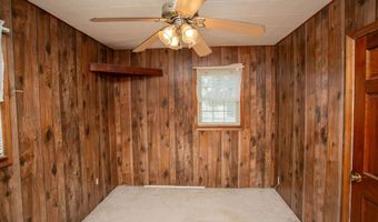 836 DEVENNEY Dr, Bellmawr, NJ 08031