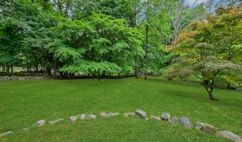 3 Hemion Way, Airmont, NY 10901