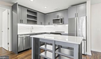 4000 WISCONSIN Ave NW 4K-554, Washington, DC 20016