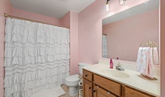 895 Williamsburg Ct, Ashland, OH 44805