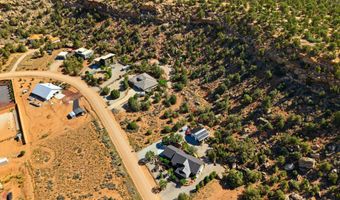 2868 N Foothill Dr, Apple Valley, UT 84737
