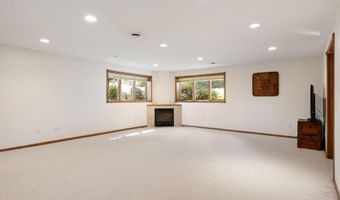 1300 26TH St SW, Austin, MN 55912