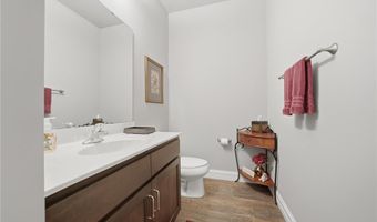351 Champion Way Dr, Ballwin, MO 63011