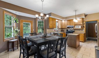 2400 Ridgetop Cir, Ames, IA 50014