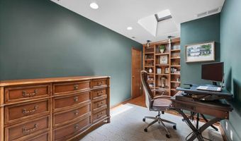 2012 N Yale Ave, Arlington Heights, IL 60004