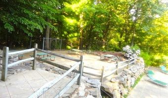 10 Tara Dr 10, Brookfield, CT 06804