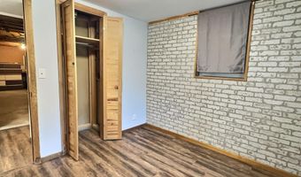 1111 Kingsbury St, Belle Fourche, SD 57717