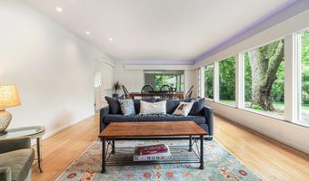 2659 Bedford Rd, Ann Arbor, MI 48104