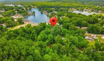 619 Portage Lakes Dr, Akron, OH 44319