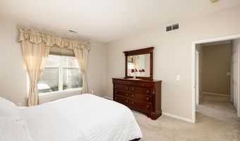1468 Fox Pointe Cir, Ann Arbor, MI 48108