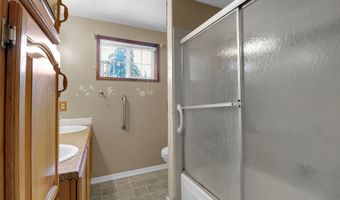 1266 KENRAY Loop, Springfield, OR 97477