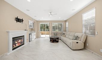 8180 E Brookdale Ln, Anaheim, CA 92807