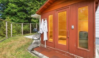 1346 Diamond Dr, Arcata, CA 95521