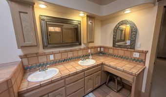 1113 Skyline Dr, Elephant Butte, NM 87935