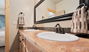 23 Waterline Ln, Cascade, ID 83611