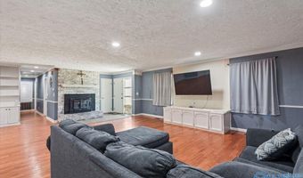 413 Peach Ave, Albertville, AL 35950