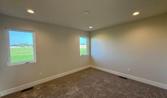 1503 Highlander Ln, Aurora, NE 68818