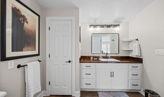 55805 CARROLL St, Astor, FL 32102