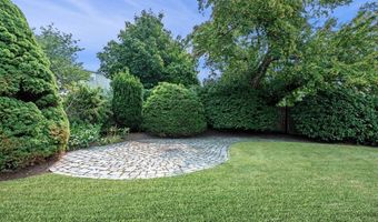 4 Butterworth Rd, Beverly, MA 01915