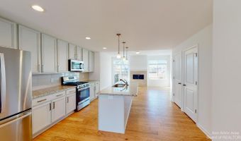 2721 Bristol Rdg Dr 6, Ann Arbor, MI 48105