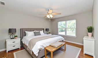 9397 Villa Woods Dr 213, Avon, IN 46123