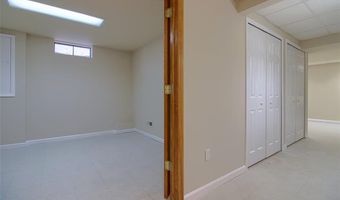 3241 Buckhorn Ct, Ann Arbor, MI 48105
