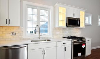 27 Sunset Lake Cir, Coventry, RI 02816