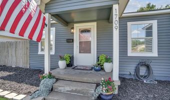 1709 Oklahoma Dr, Altus, OK 73521