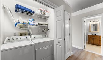 401 Bay Shore Dr 18B, Barnegat, NJ 08005