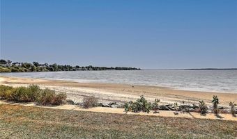 93 Narragansett Ave, East Providence, RI 02915